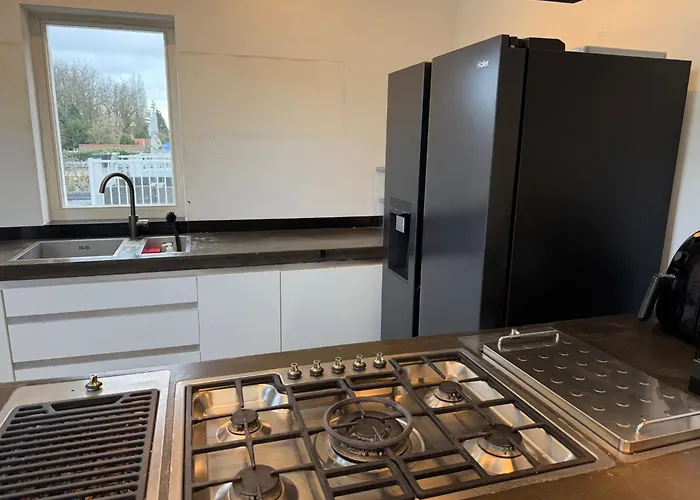 Stylish 1-bedroom In 公寓 *