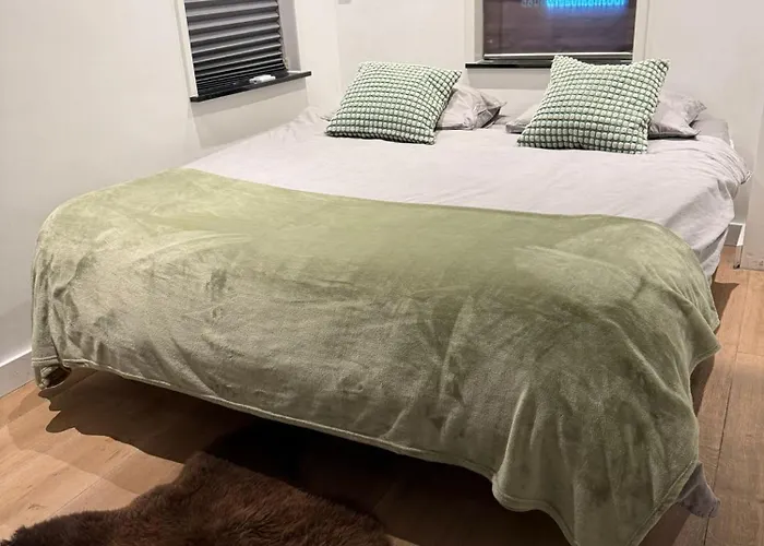 Stylish 1-bedroom In * איינדהובן