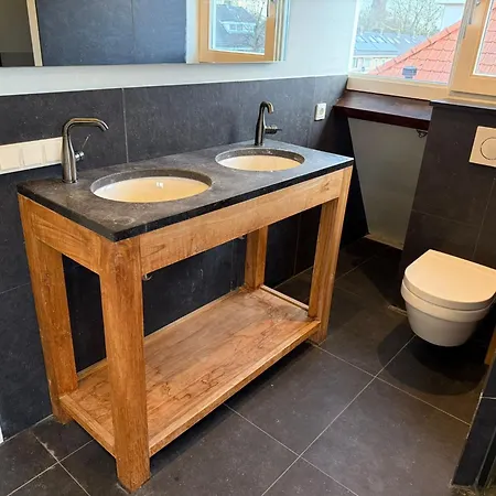 Stylish 1-bedroom In *